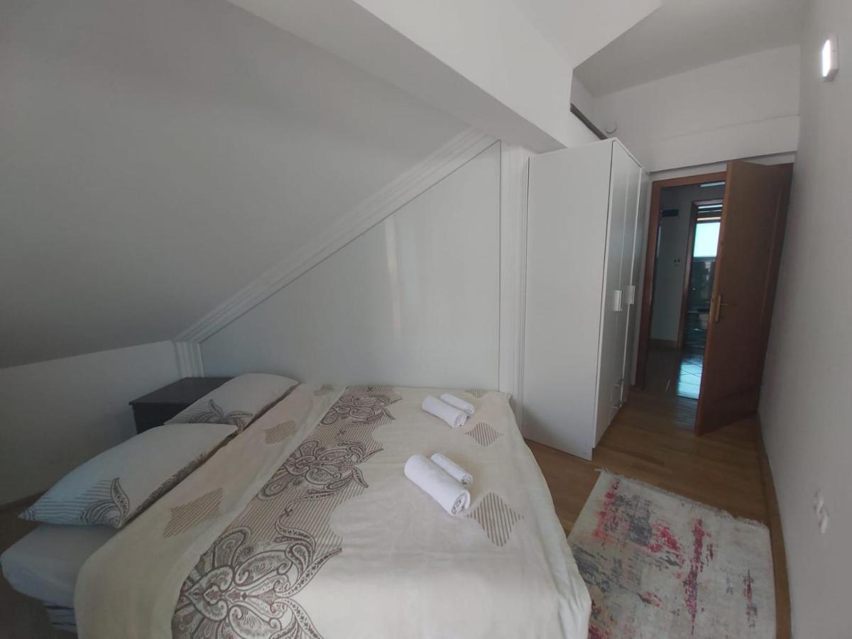 Apartmani Sladojevic Mrkonjic Grad Habitación foto